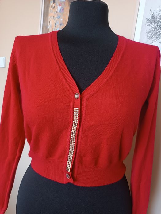 Elegancki czerwony sweterek 40% wełna