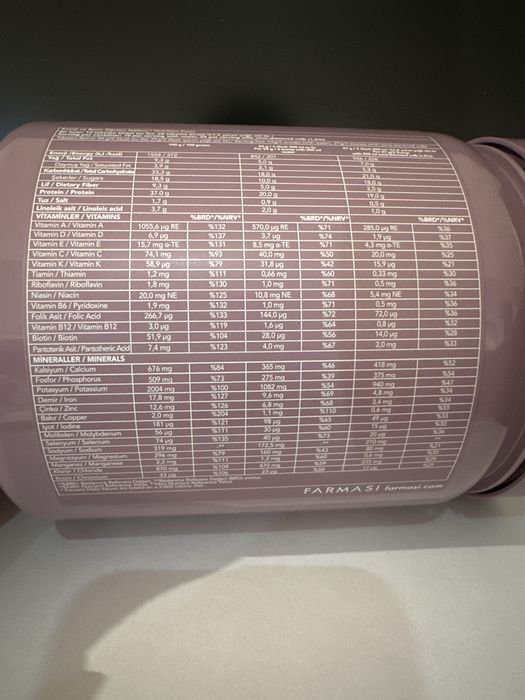 Posiłek zastępczy w formie szejka o smaku czekoladowym