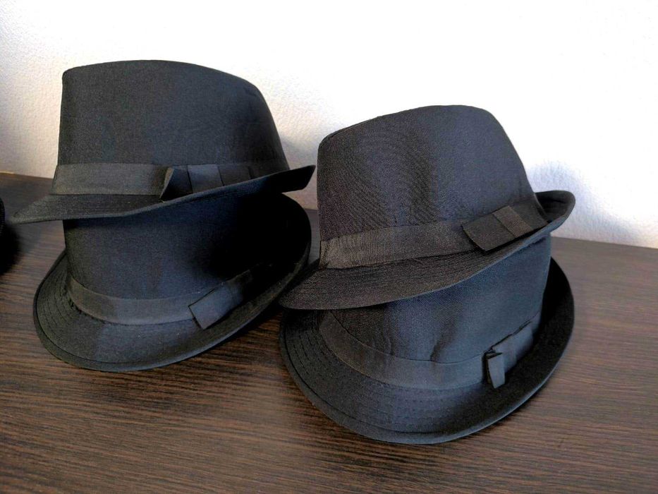 Чорний вельветовий жіночий капелюх (57р)+2 капелюхи в подарунок (60р)