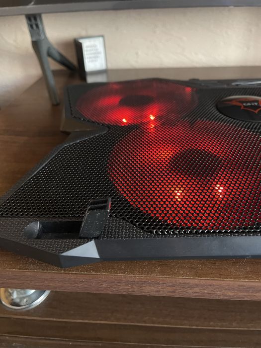 Підставка для ноутбука