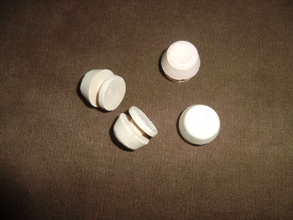 Stopki, nóżki do gramofonu Bambino