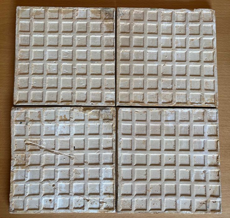 Azulejos antigos diversos 14X 14 cm