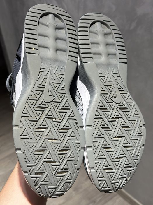 Nike Чоловічі кросівки Air Max Alpha Trainer 4 Cool Grey чорні CW3396-001