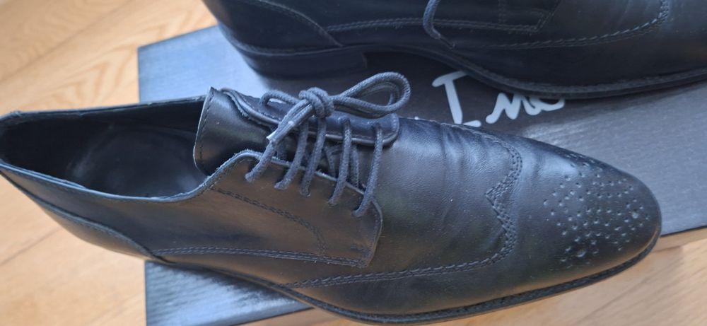 Sapatos Homem Pretos Suits Inc Tam42