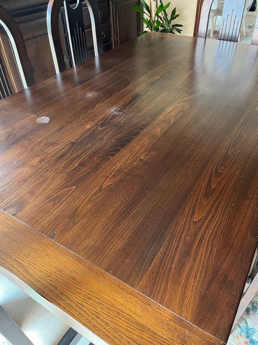 Conjunto Mesa de jantar e cadeiras