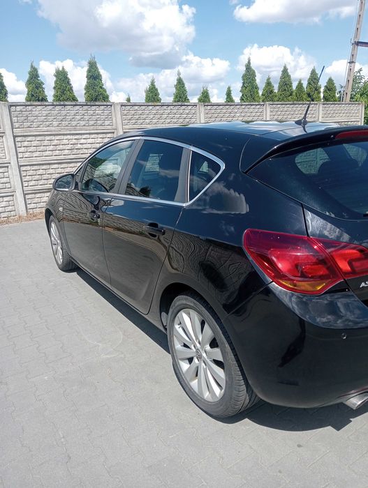 opel astra j  gaz super stan