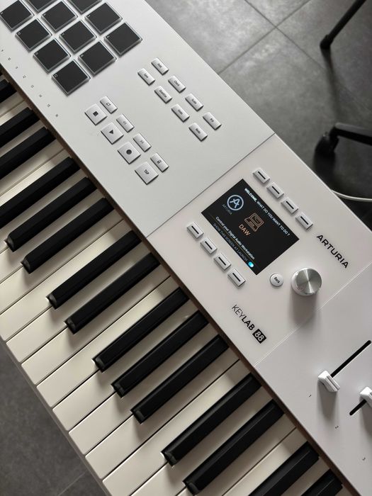 Teclado Arturia KeyLab Mk3 88 Branco COMO NOVO
