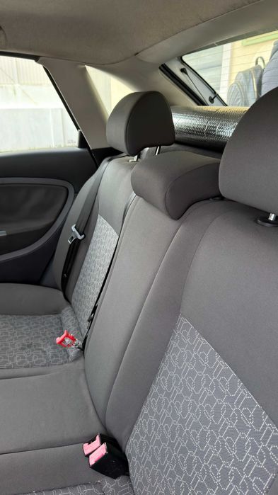 Seat ibiza 6l 1.2 gasolina 2006