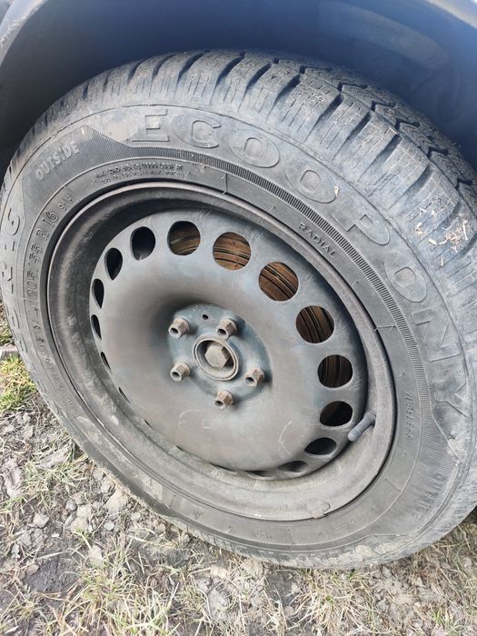 Оригінальні диски VW Passat 205/55 R16 з гумою (Комплект 4 шт.)