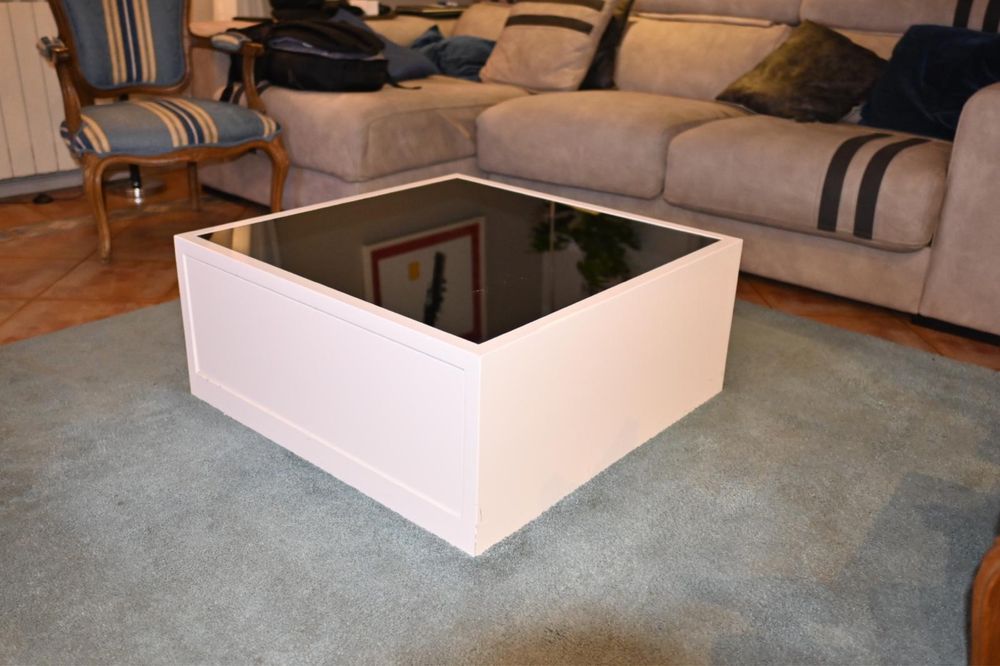 Mesa de centro de Sala de Estar lacada com tampo em espelho