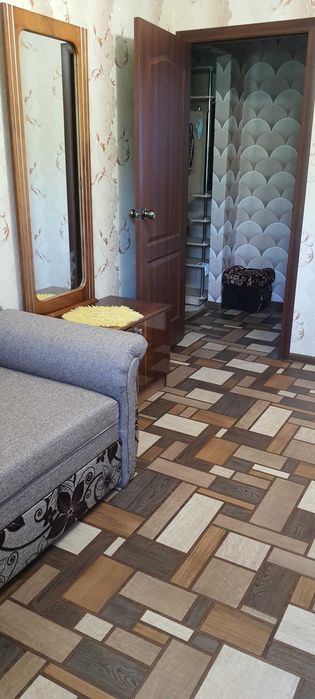 Сдам  в квартире комнату без хозяев .СОВМЕСТНАЯ АРЕНДА .