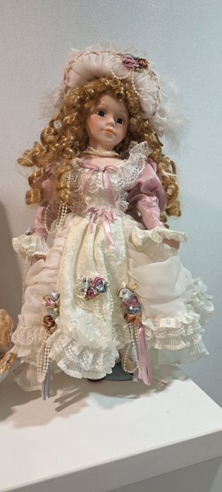 Lalka porcelanowa