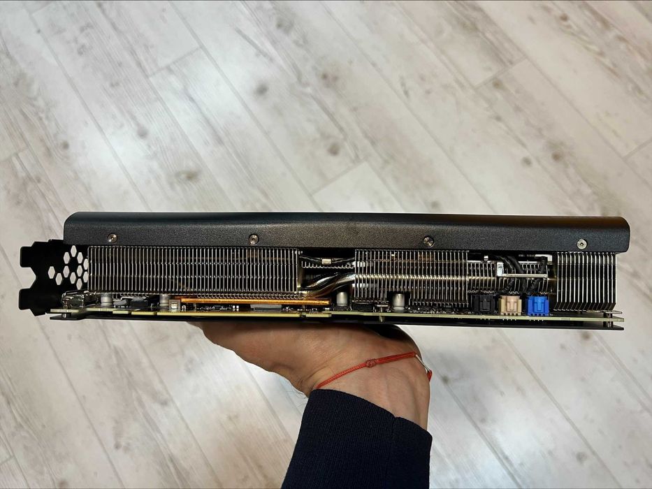 (390$) Видеокарта элитнейшая RTX 3080 EVGA FTW3 10Gb (+гарантия)