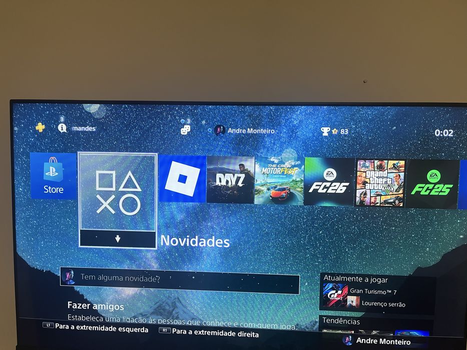 Vendo ps4 como nova!
