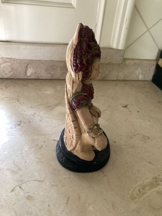 Estatueta de Buda jovem- NOVO