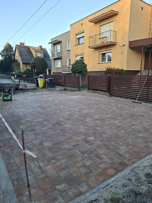 Brukarstwo, ogrodzenia betonowe, usługi minikoparką