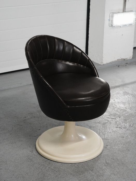 Cadeira giratória vintage