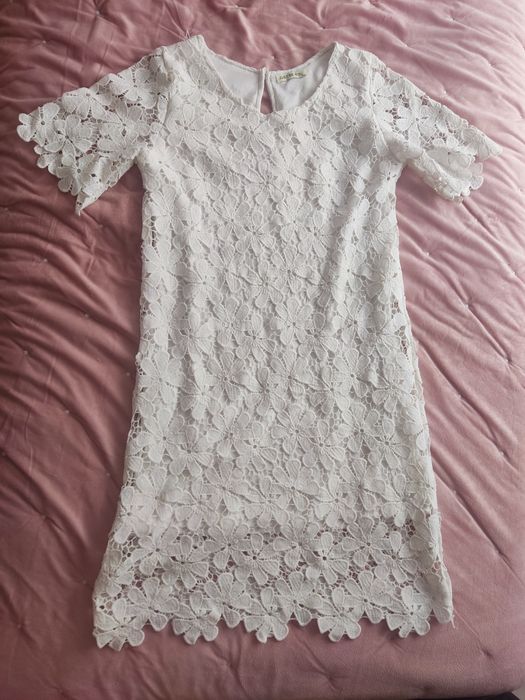 Vestido branco de renda