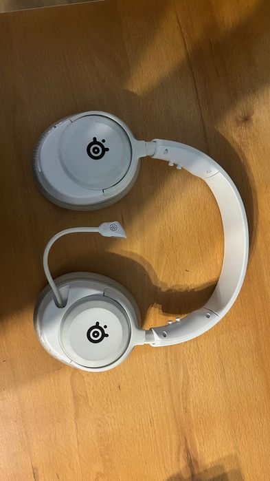 Steelseries Arctis Nova 5 Wireless