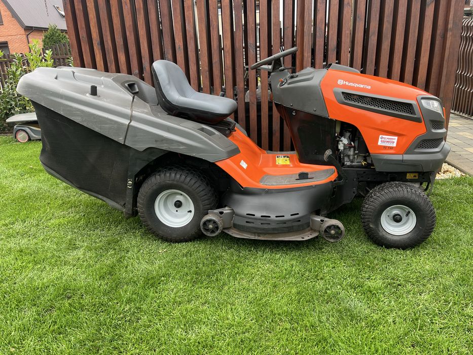 Traktorek Kosiarka Husqvarna TC 142 + plug