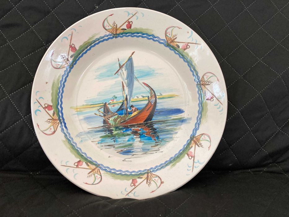 Prato decorativo em cerâmica com moliceiro64730004792193122