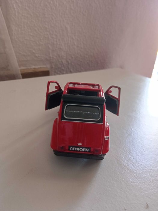 Miniatura citroen 2cv
