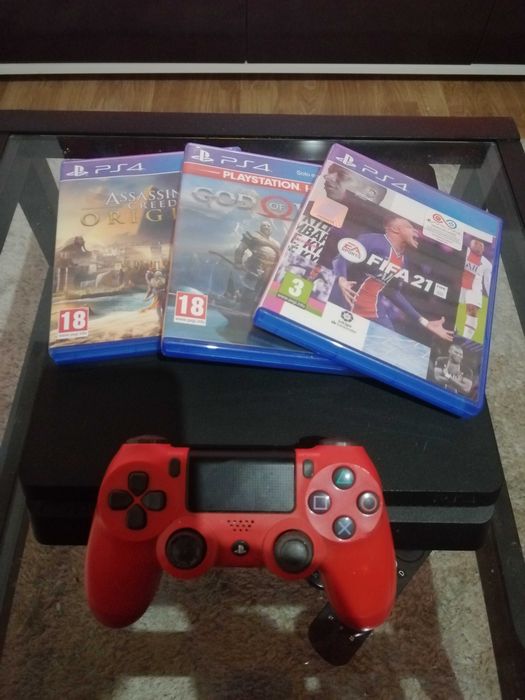 PlayStation 4 500GB + comando + 3 jogos | Excelente estado