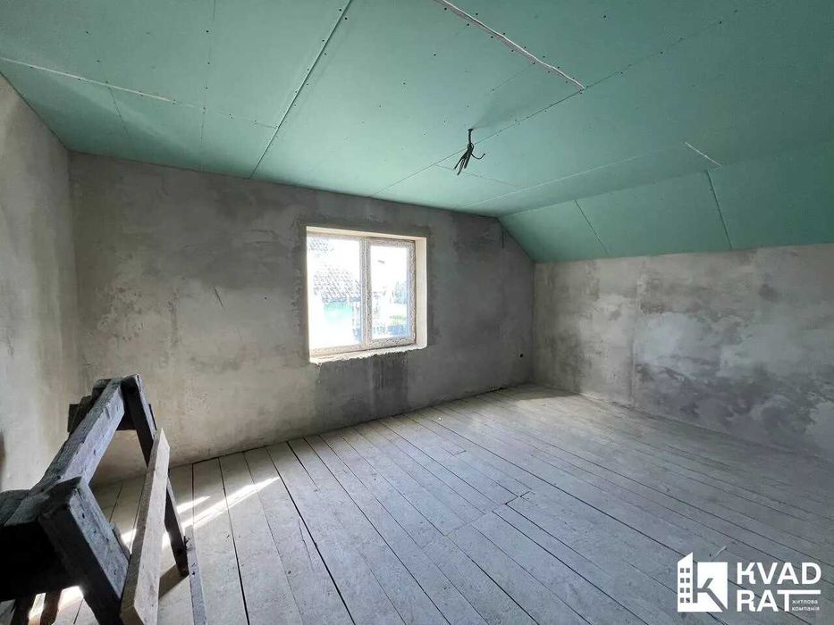 У продажі Просторий Будинок у Драгомирчанах