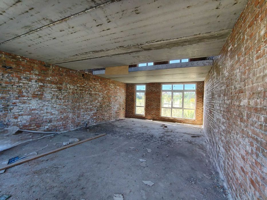 Котедж, таунхаус-здана в експлуатацію новобудова з ділянкою 650$/м кв