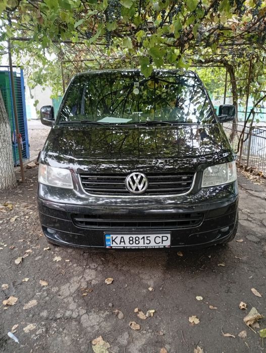 Продам гарний бус , хороша стоїть музика за 2000$, пасажир 8+1 , колеса на 18