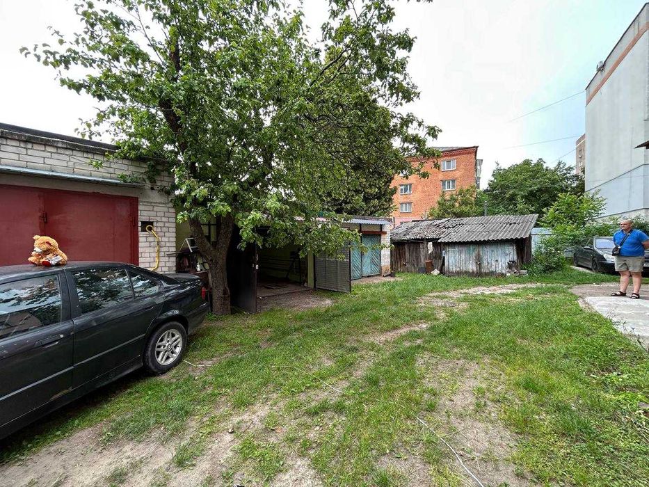 Гараж в ЦЕНТРІ міста повністю ПРИВАТИЗОВАНИЙ