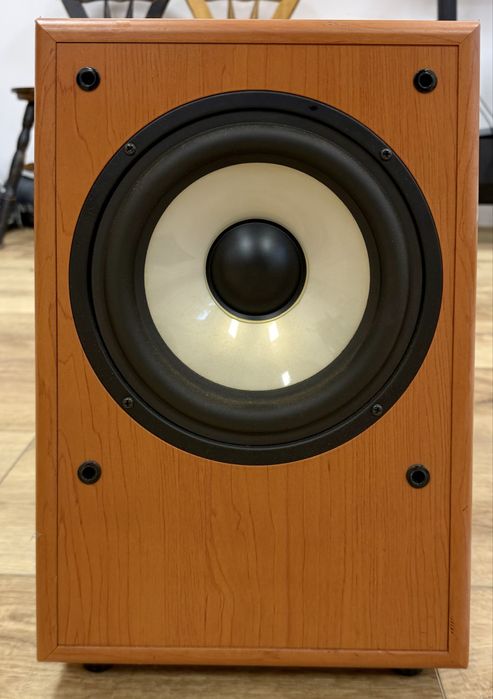 M Audio Sub 8 - subwoofer 200 W - uszkodzony