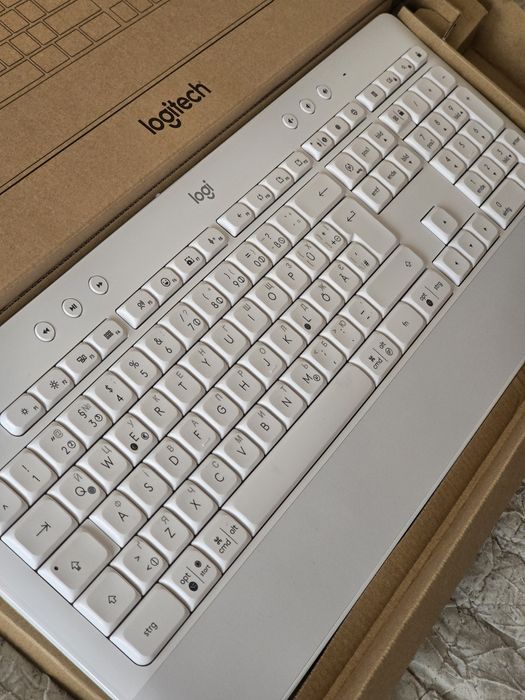 Клавіатура Logitech K650 Блютуз біла