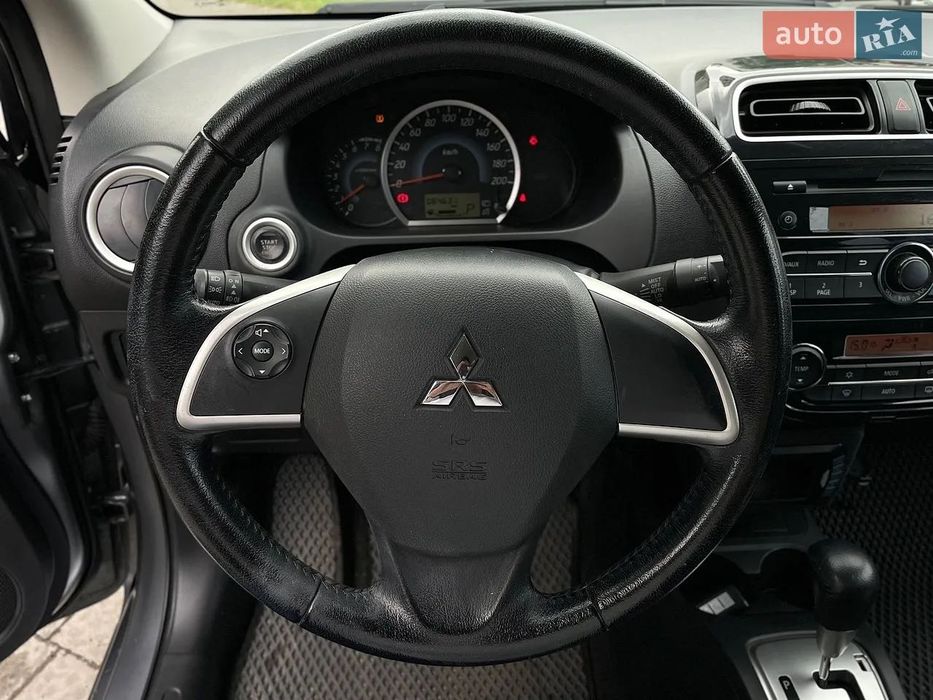 mitsubishi attrage 2015