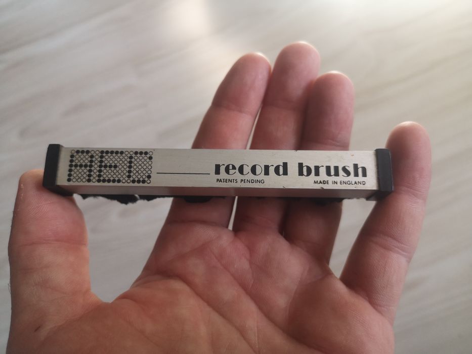 Szczotka do płyt winylowych AEC record brush