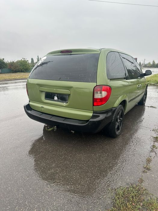 автомобіл Dodge Ram Van