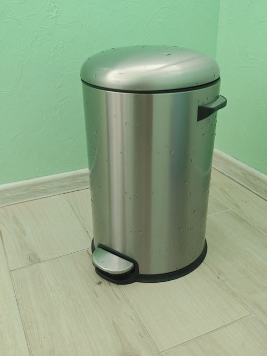 Відро для сміття