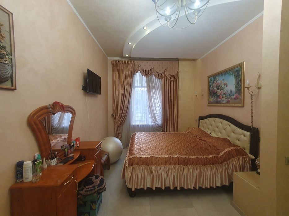 Продам двокімнатну квартиру в центрі міста, вул. С.Петлюри. Торг. - View 3