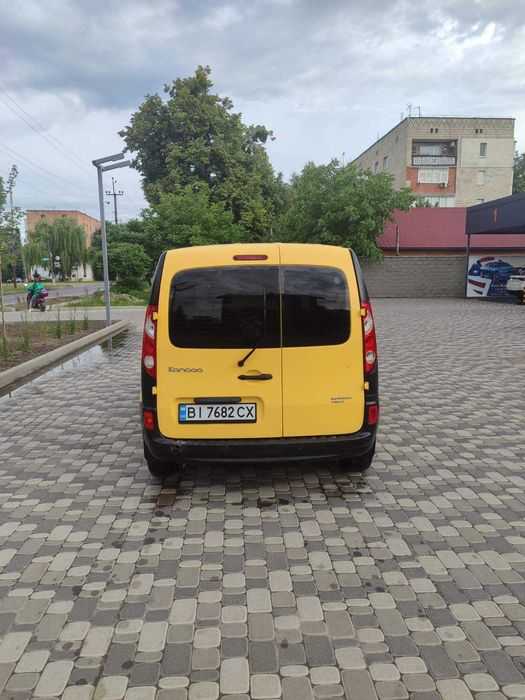 Електрокар Renault Kangoo електричка