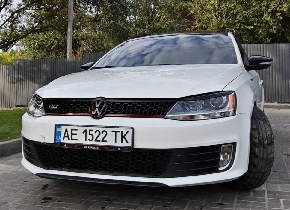 Продам Volkswagen Jetta 6 GLI