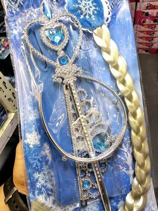 Zestaw z bajki Frozen Kraina Lodu przebranie nowe