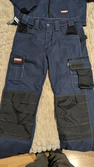 Продам спецовку нову розмір 50/52 L