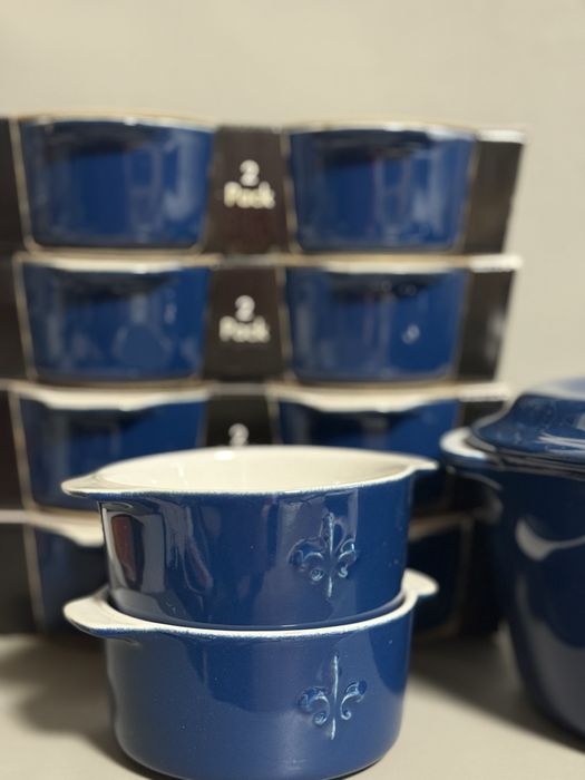 Набір посуду для запікання виробника Fontignac. Новий.