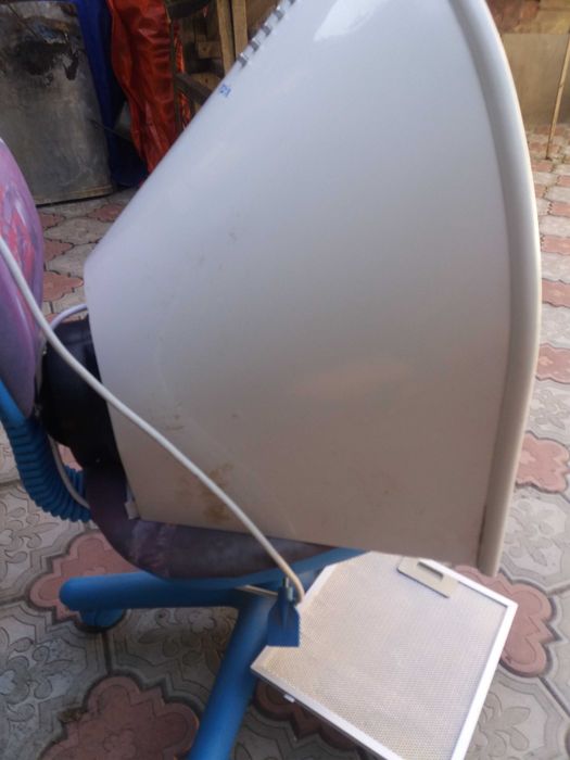 Вытяжка для кухни б\у.