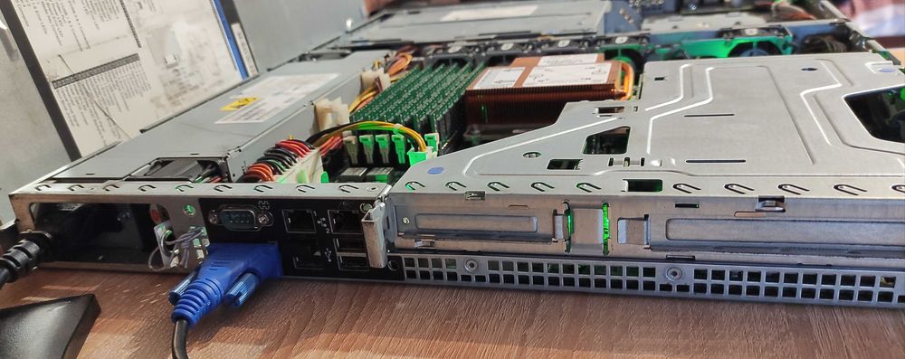 Сервер IBM System x3250m3 4 cores RAM 8 Gb