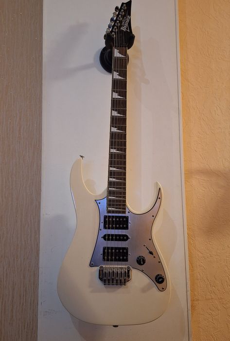 Електрогітара Ibanez dx140 white
