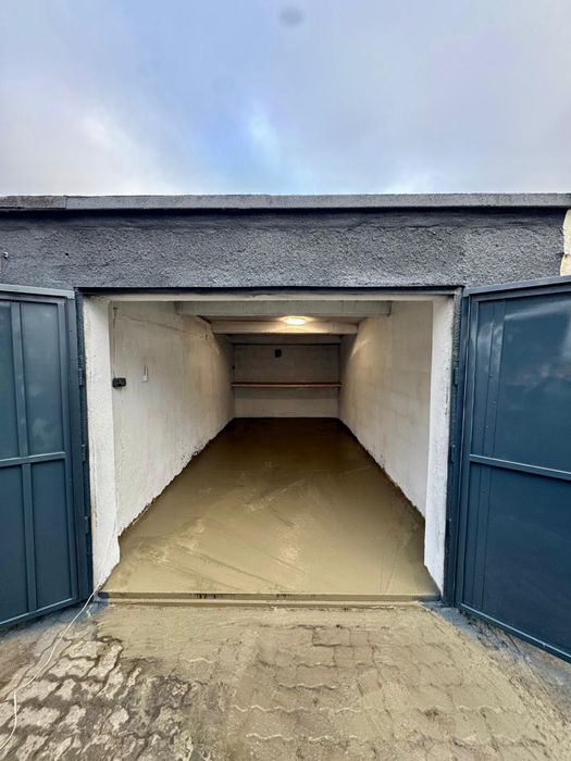 Sprzedam garaż murowany Szczecin Rugiańska 16 KW Bezczynszowy