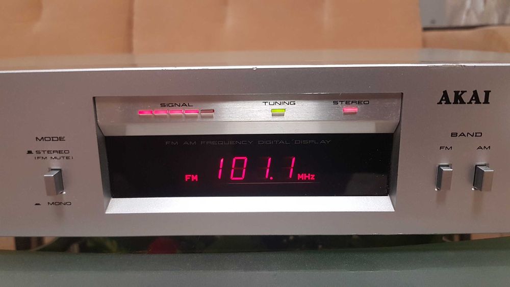 Стереофонический FM/AM тюнер Akai AT-K 22 Stereo  made in Japan
