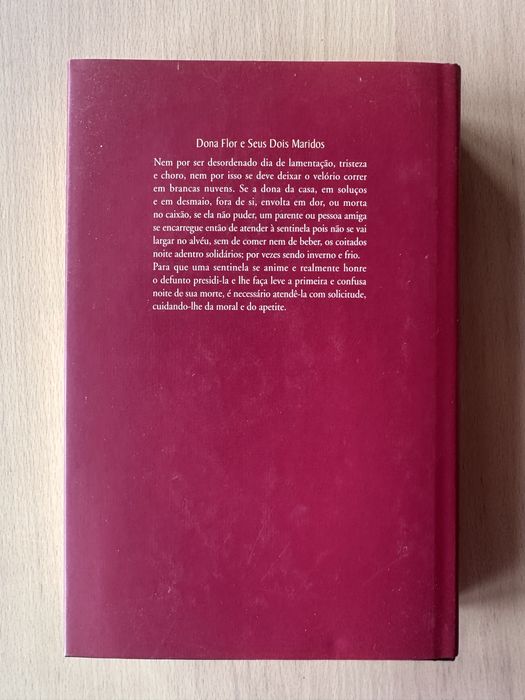 Livro “Dona Flor e Seus Dois Maridos” de Jorge Amado