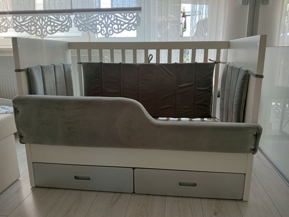 Łóżeczko 120x60 z ochraniaczami , stan bardzo dobry